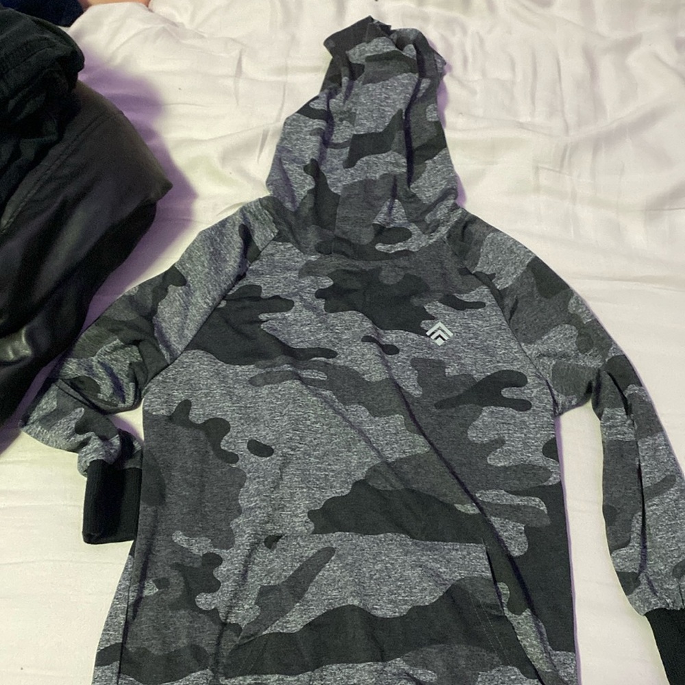 Grey Camo Track Suit Top for Kids - Size Small (7-8)